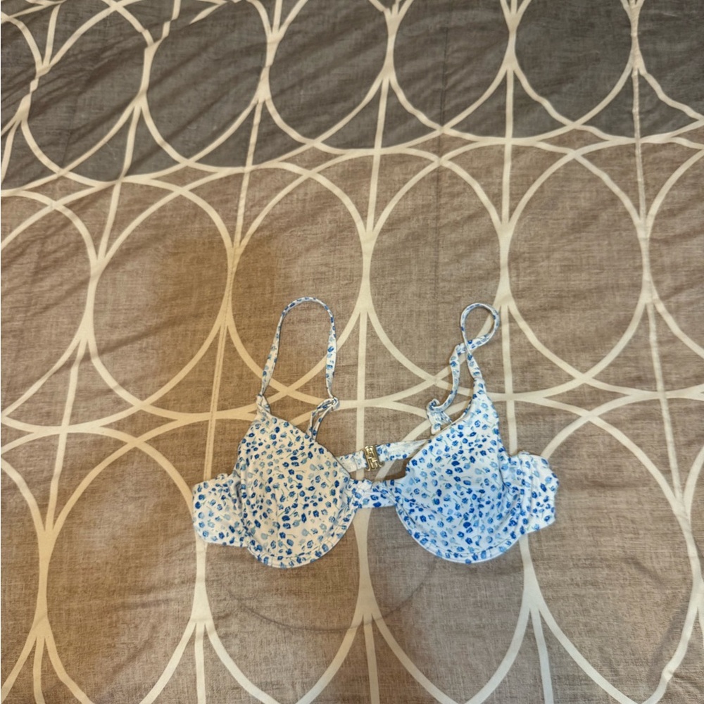 Blue Floral Women's Swimsuit top